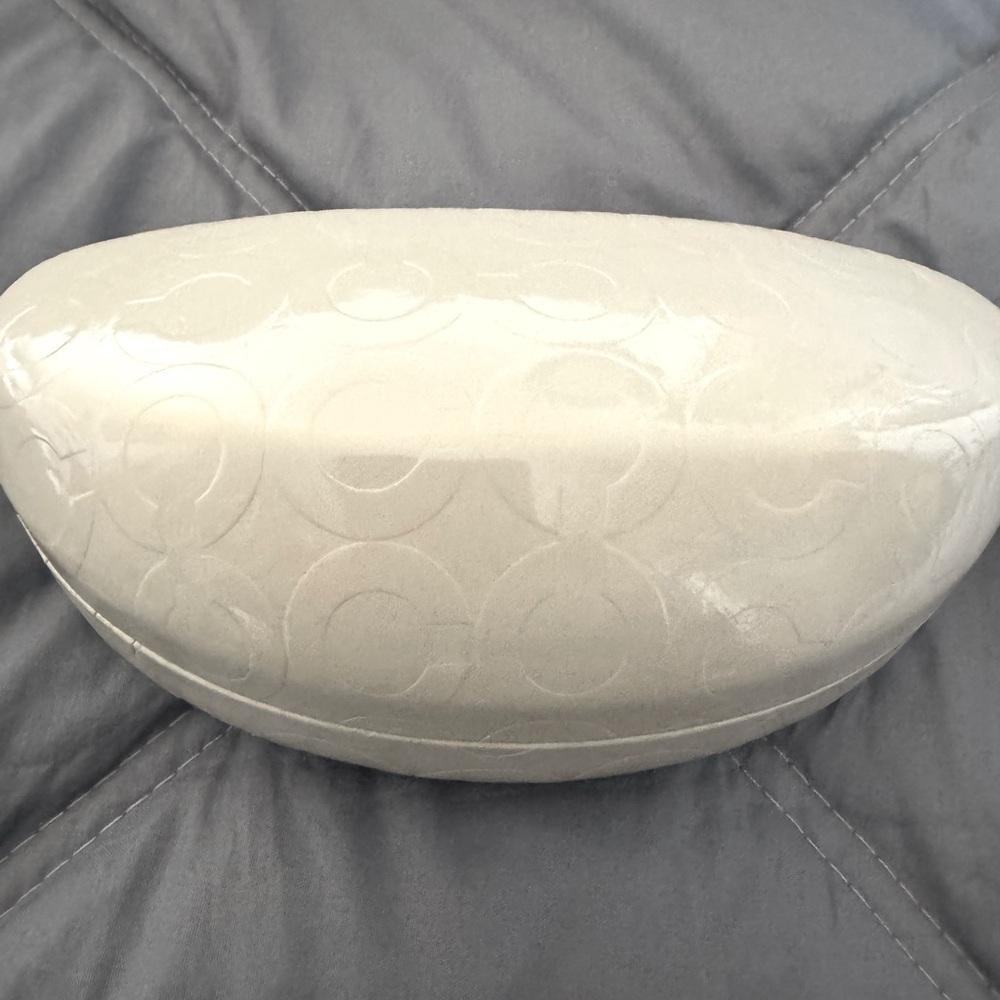 Coach Clamshell glass case